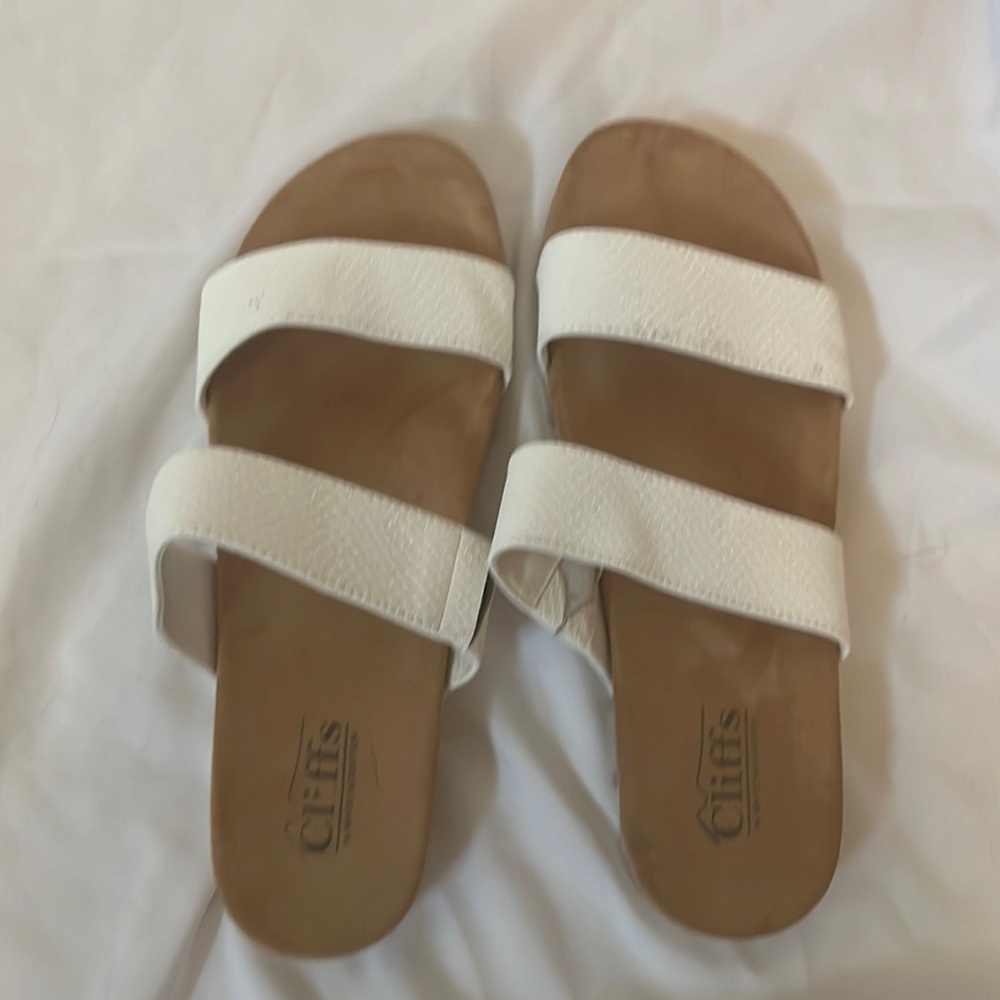 🔴 5 items for $25 Sale! Cliff's White Sandals 9